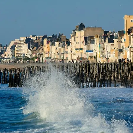 Grande Maison Confort Pour 4 Personnes A Dans La Baie Du-mont-saint-michel *